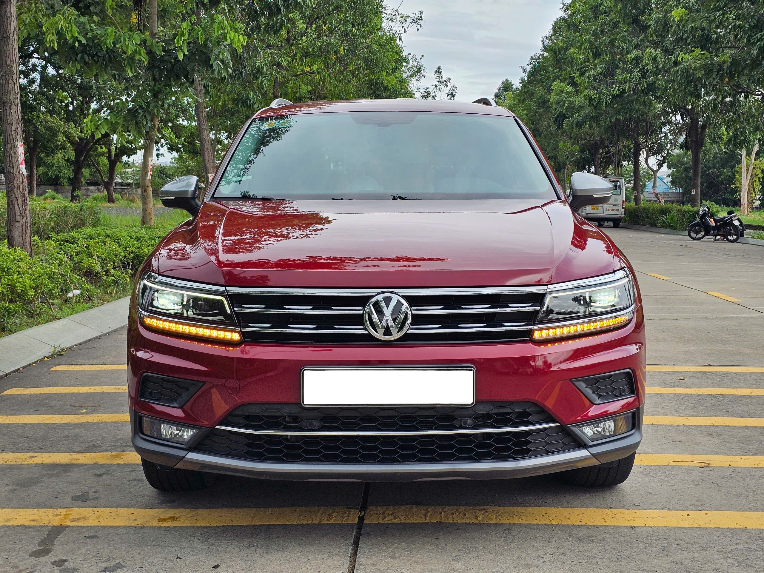 Volkswagen Tiguan ALLSPACE 2019 đăng ký 2020